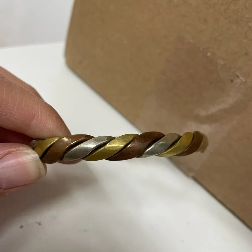 Vintage Mexico Stamped Gold & Silver Tone Twisted Bangle Bracelet Jewelry - Image 3