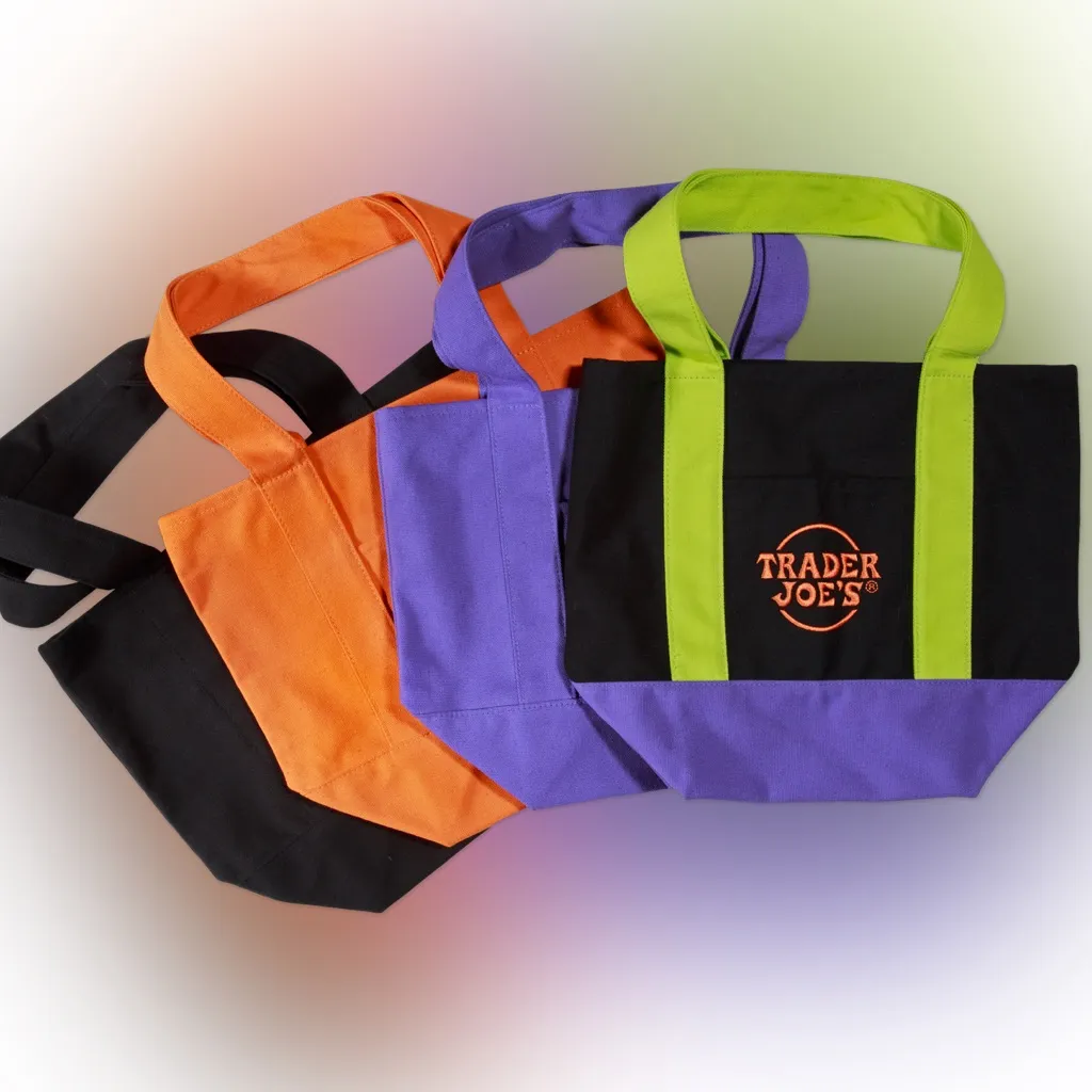 NWT Limited Edition 2025 Trick or Treat Trader Joe’s Mini Canvas Tote Bag🎃 Purple - Image 5