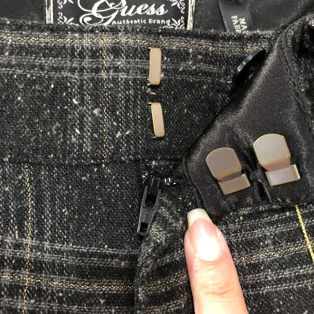 Guess Vintage Tartan Plaid Dress Shorts NWT - Image 6