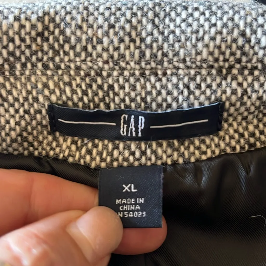 Gap  Grey Wool Jacket with 3/4 Length Sleeve - Image 3