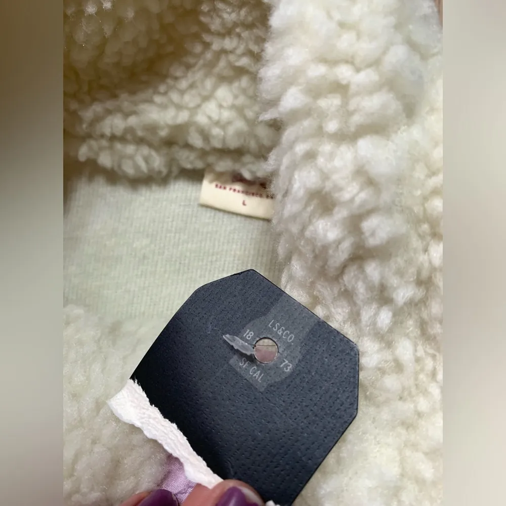 NWT Levi’s monty sherpa pullover large - Image 8