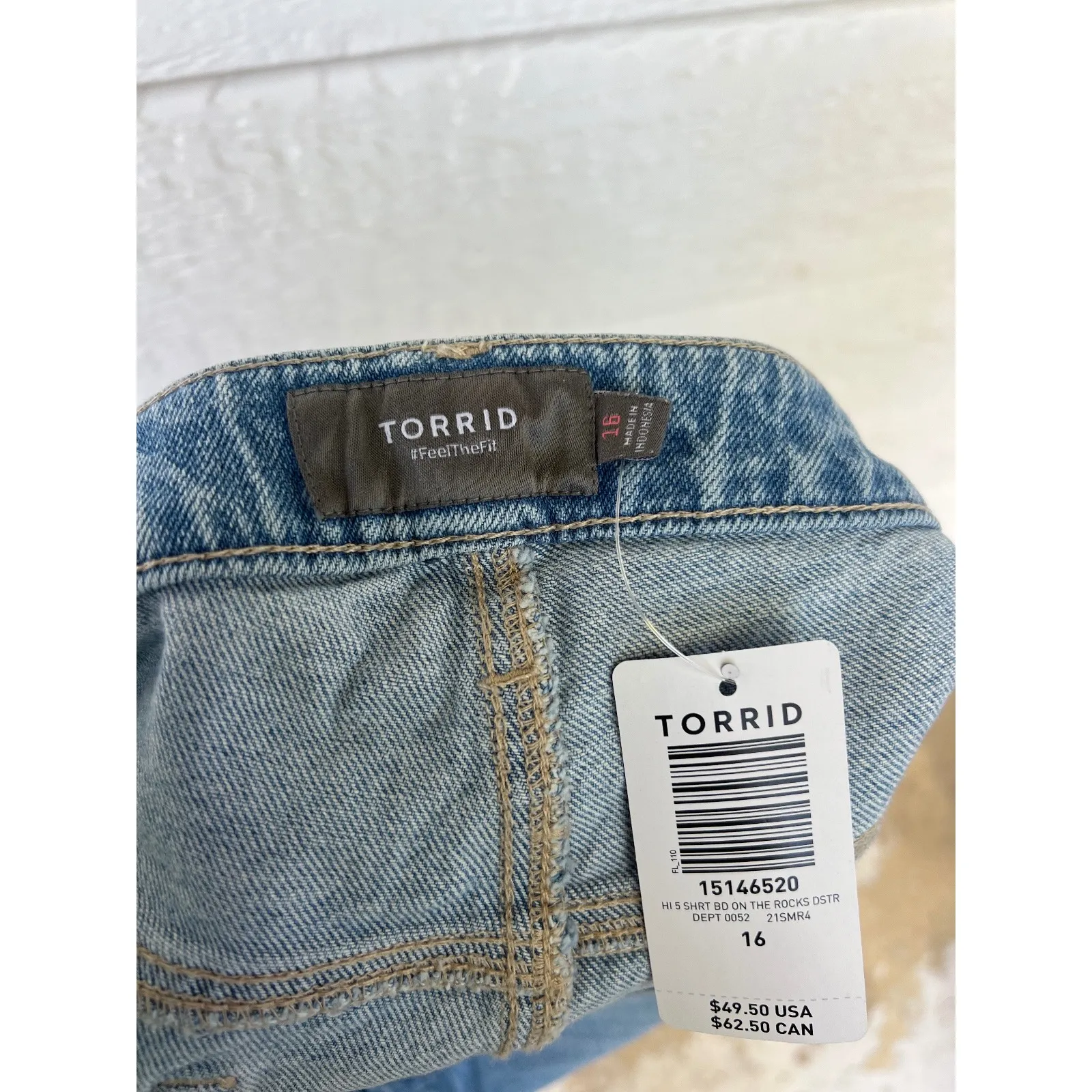 Torrid Distressed Cut Off Jean‎ Shorts Size 16 NWT - Image 4