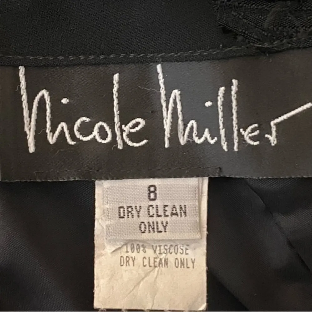 NICOLE MILLER black off-the-shoulder dress w/abstract embroidery in size 8. EUC - Image 12