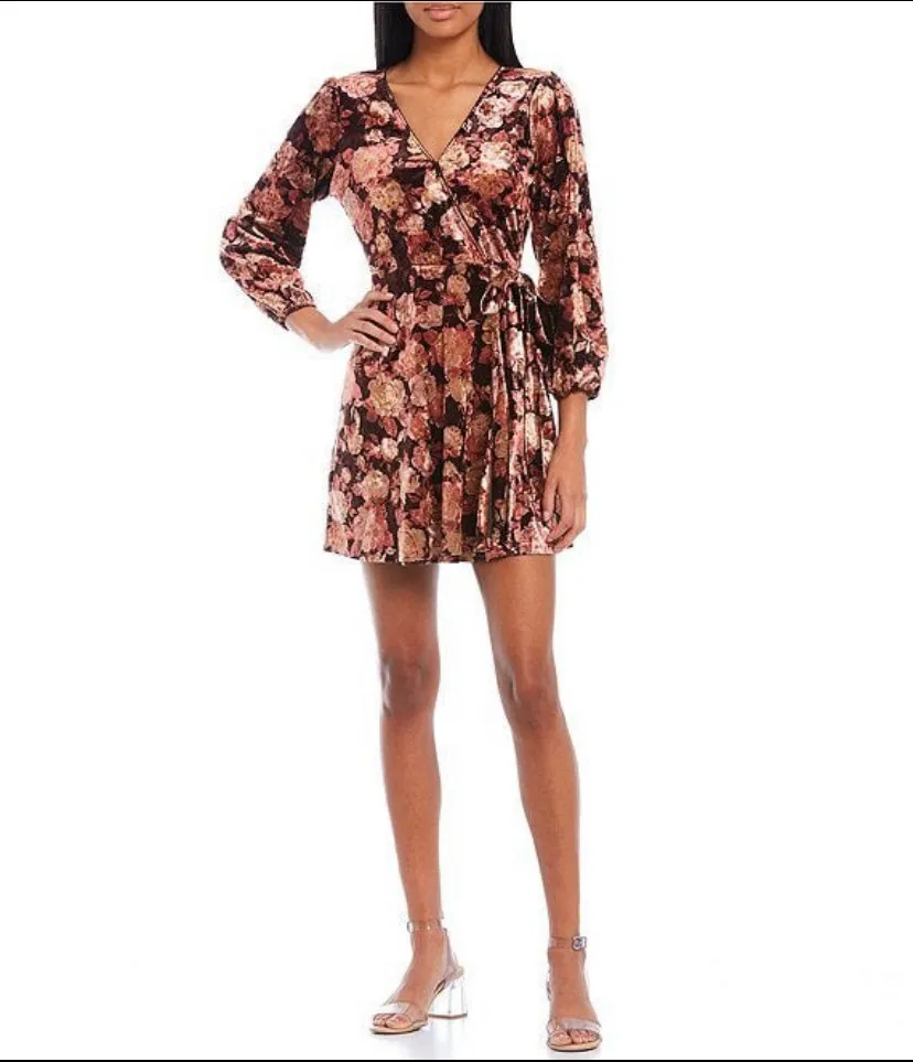 Coco + Jaimeson Surplice V-Neck 3/4 Sleeve Floral Velvet Faux-Wrap Minidress S - Image 2