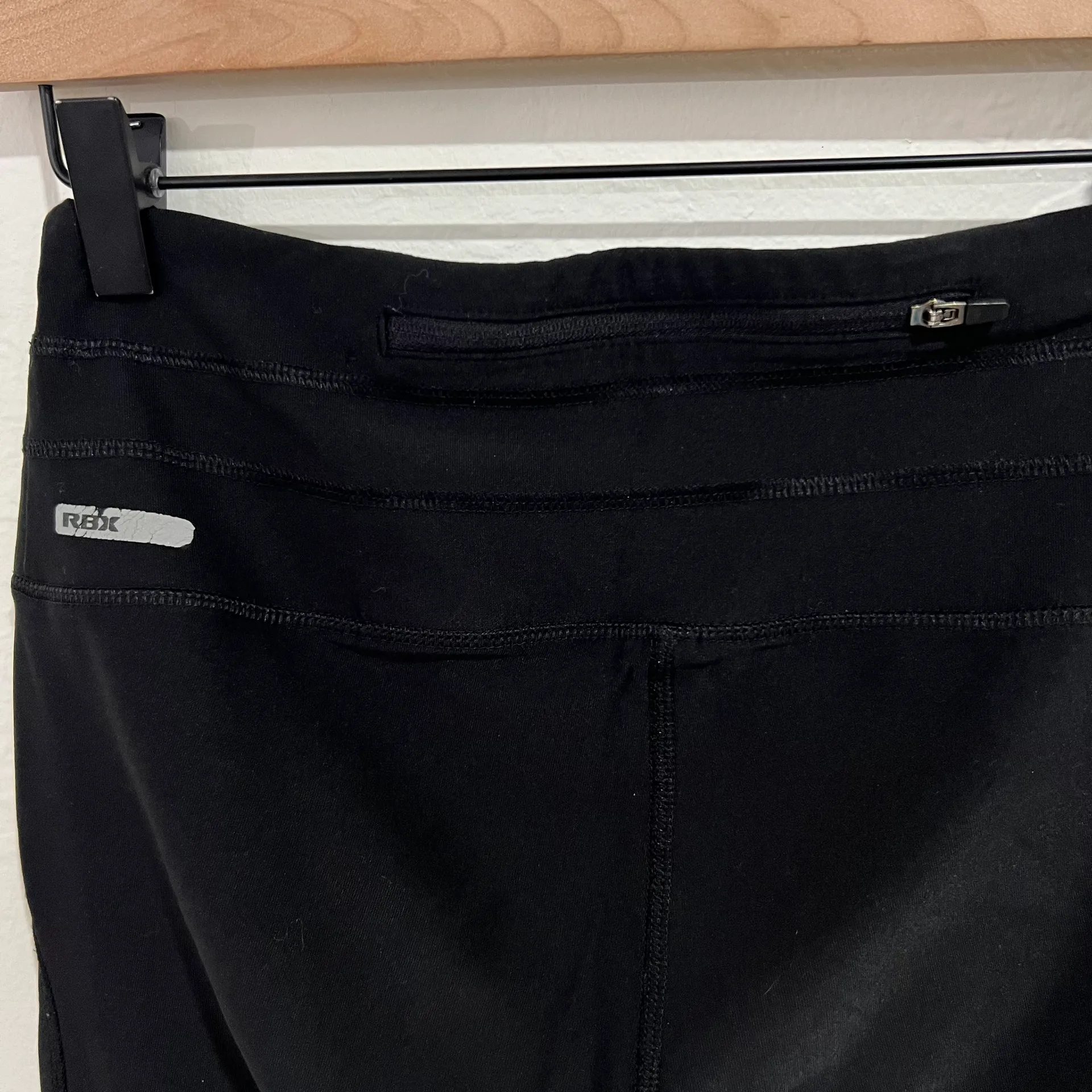 Reebok RBX Black Reflective Mesh Leg Cropped Leggings Size Small - Image 4