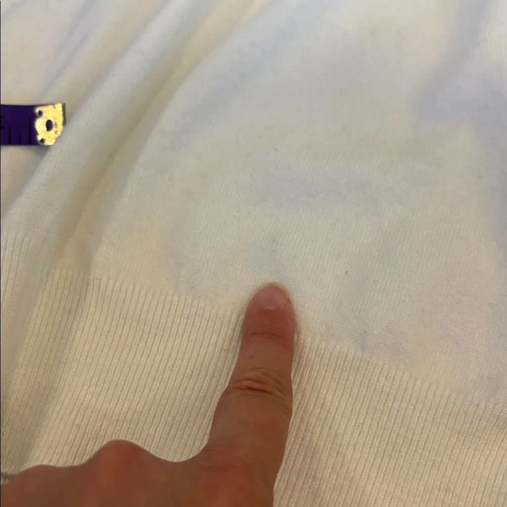 Solid White Knit Short Sleeve Silver Embellished Collar Top Size L - Image 4