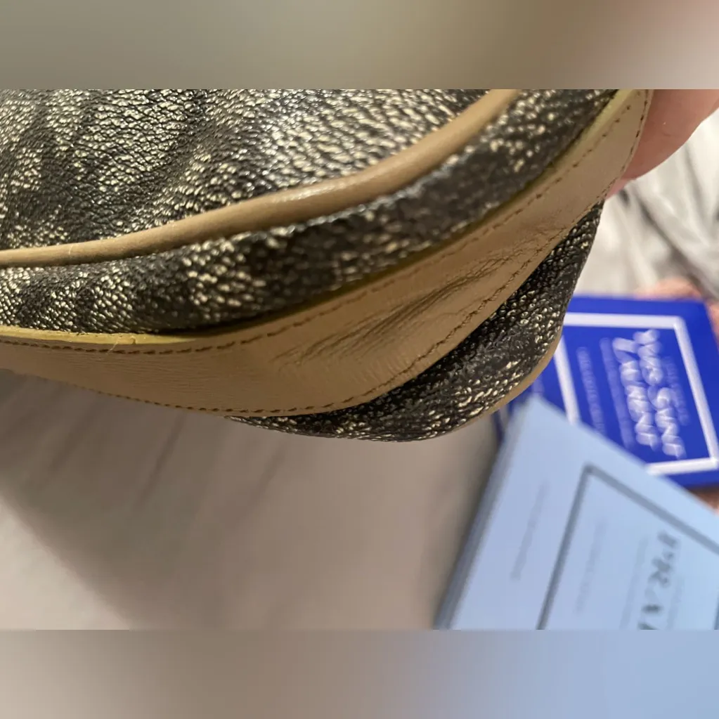 Yves Saint Laurent Vintage Clutch/Toiletry Pouch | Giraffe Print π¦ Pristine! - Image 4