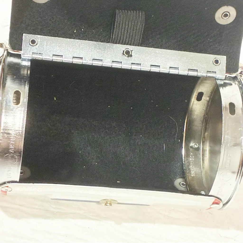 Vintage Little Earth New York License Plate Metal Purse Cola Clasp COA Strap - Image 4