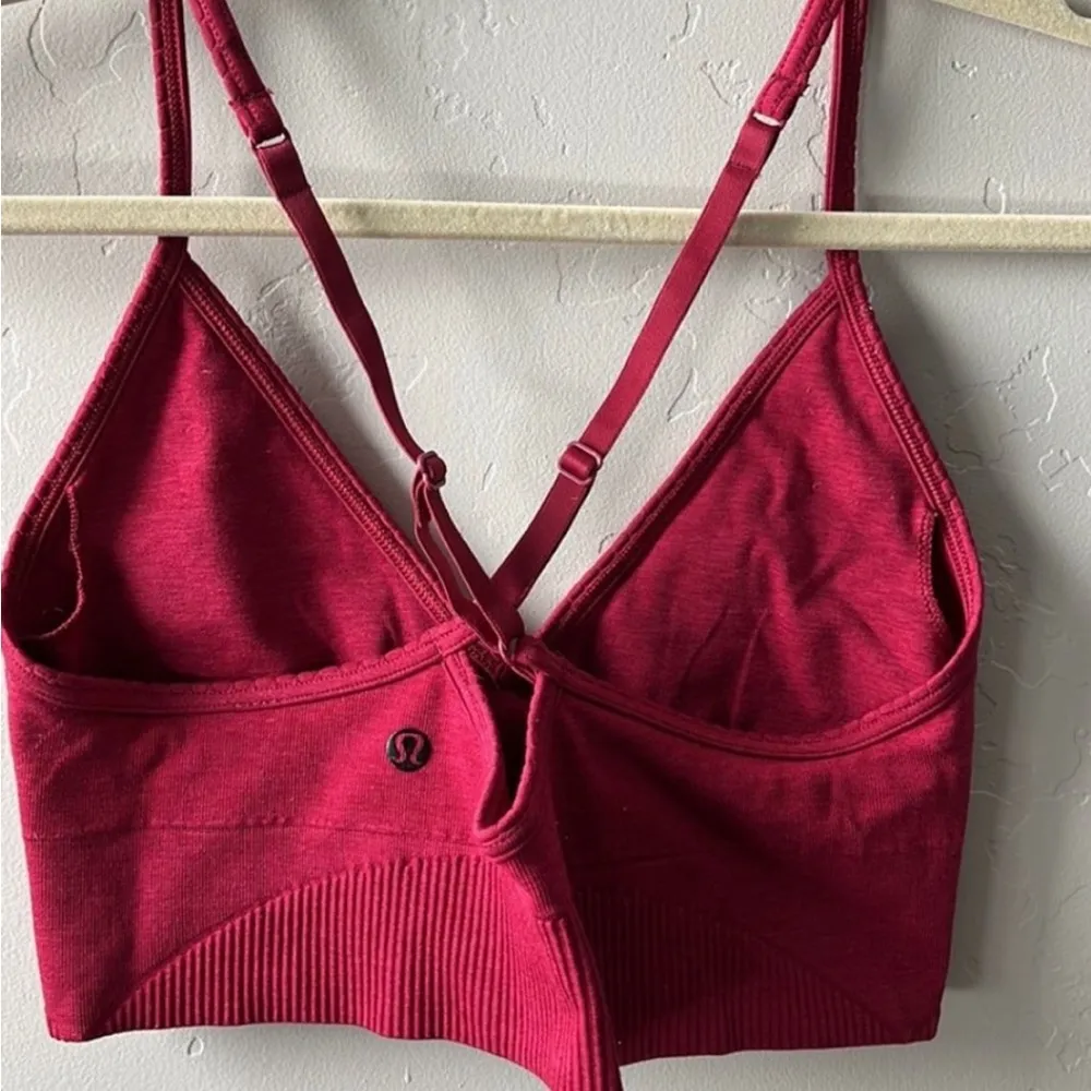 lululemon ebb. to street bra size 6 - Image 4