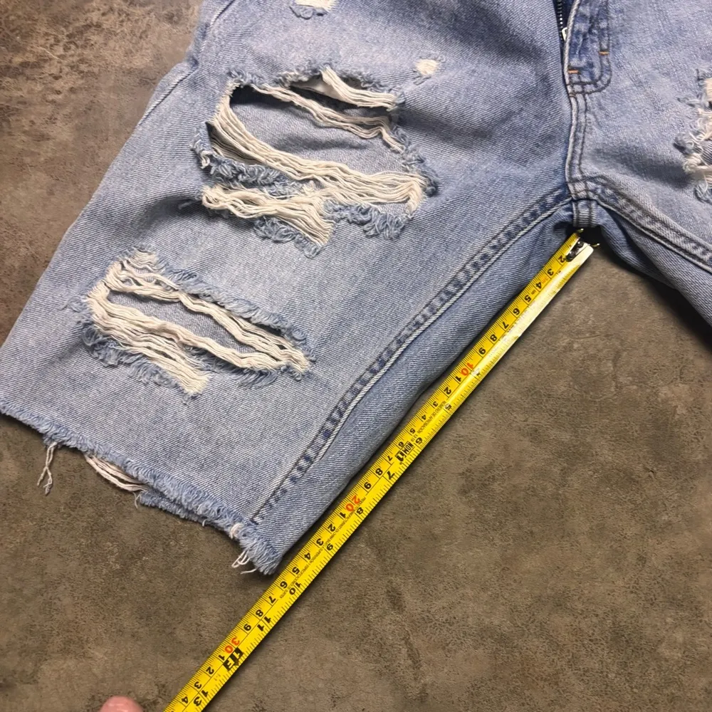 NWT We The Free Womens Caroline Denim Destroyed Cutoff Shorts Distressed size:25 - Image 5