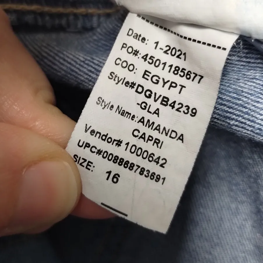 Gloria Vanderbilt Women's Size 16 Amanda High Rise Blue Denim Capri Jeans - Image 8