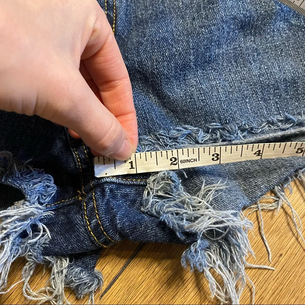 Levi’s 501 denim cutoff shorts - Image 5