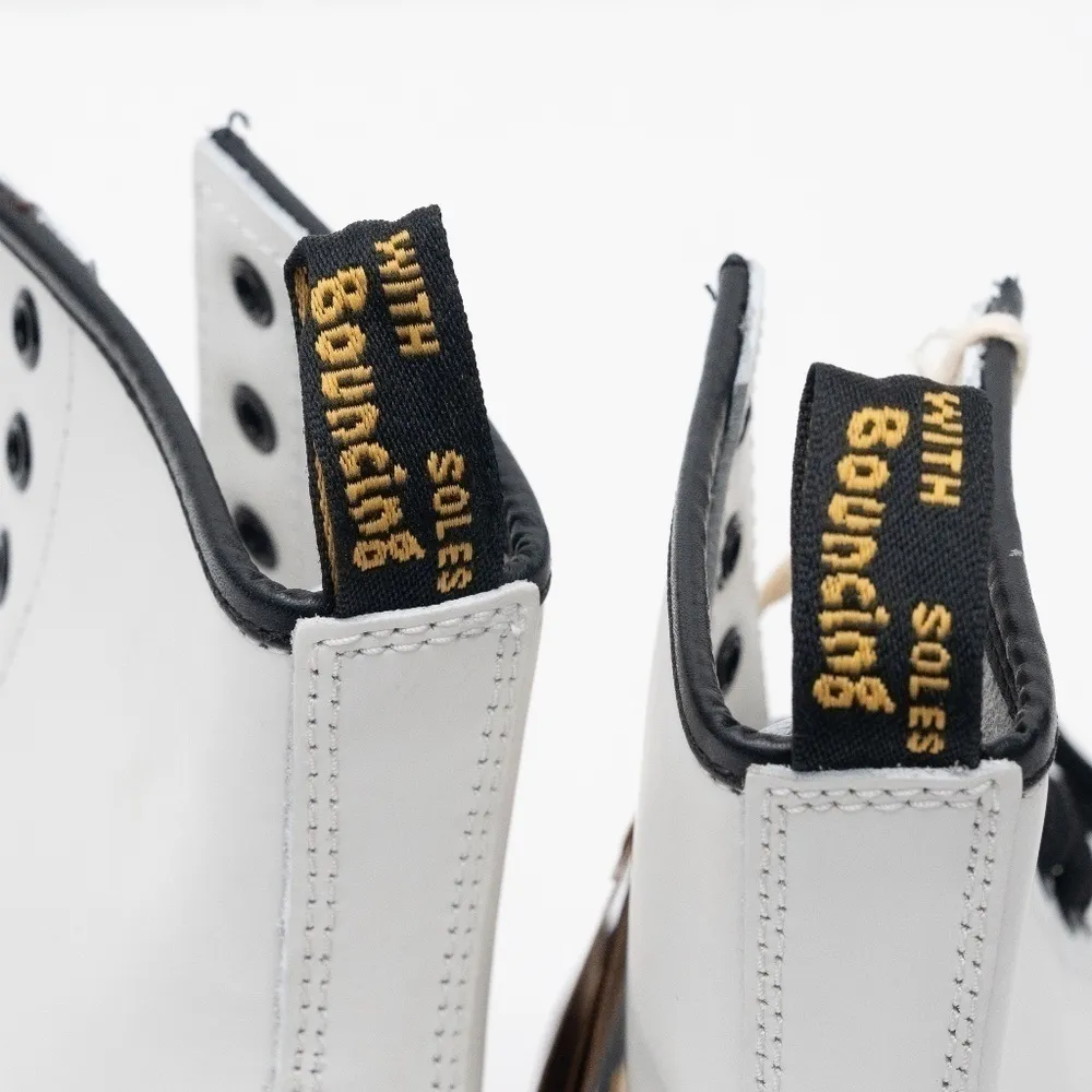 Dr Martens White Leather Combat Boots Size 6 - Image 3