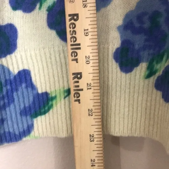 Vtg grannycore lambswool blend flower pullover cozy cute sweater Small - Image 5