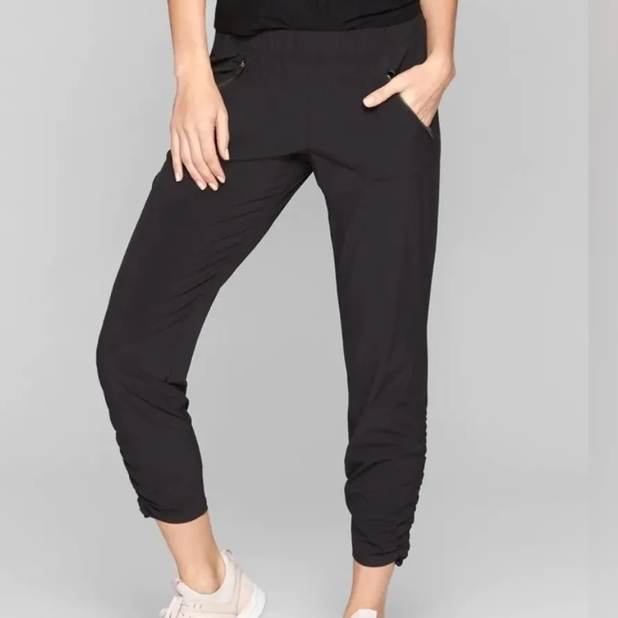 Athleta Aspire‎ Cinch Leg Black Stretch Featherweight Active Pants Size 2 - Image 2