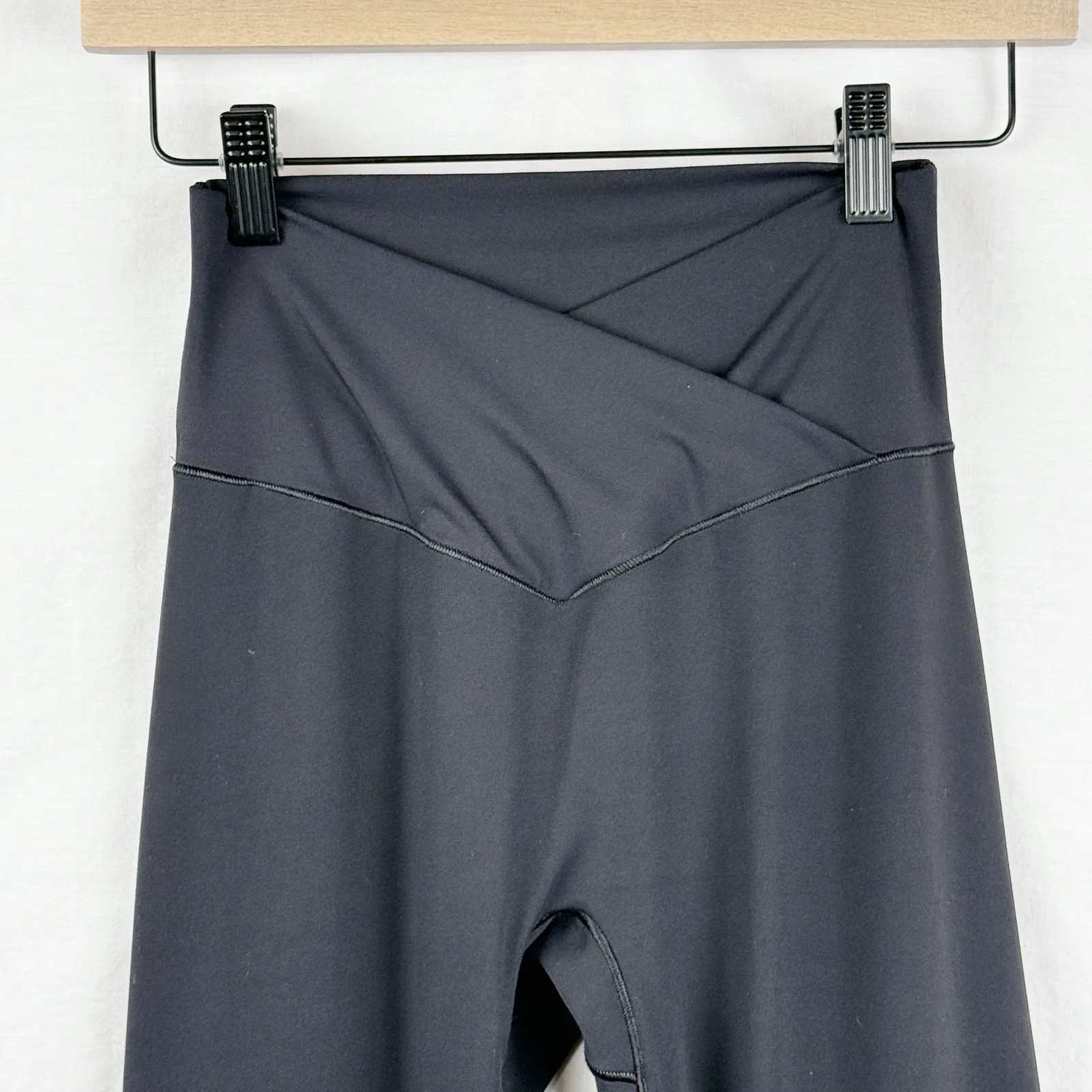 Sunzel Women's S Black Crossover Flare Yoga Pants High Waisted Stretch Leggings Size 4 - Image 2