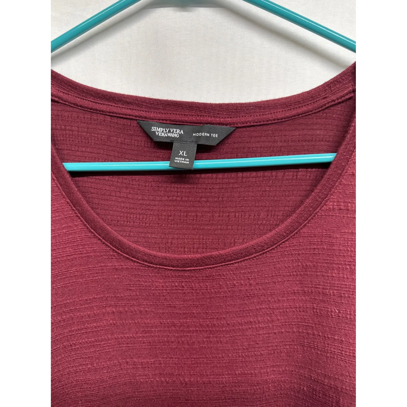 SIMPLY VERA Vera Wang Womens Modern Tee Burgundy Textured Short Sleeve Size XL - Image 2