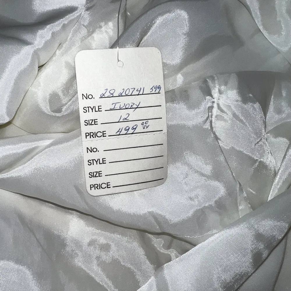 Pretty New Pierre Laurent Mother of the Bride/Simple Wedding Gown! Size 12 - Image 10