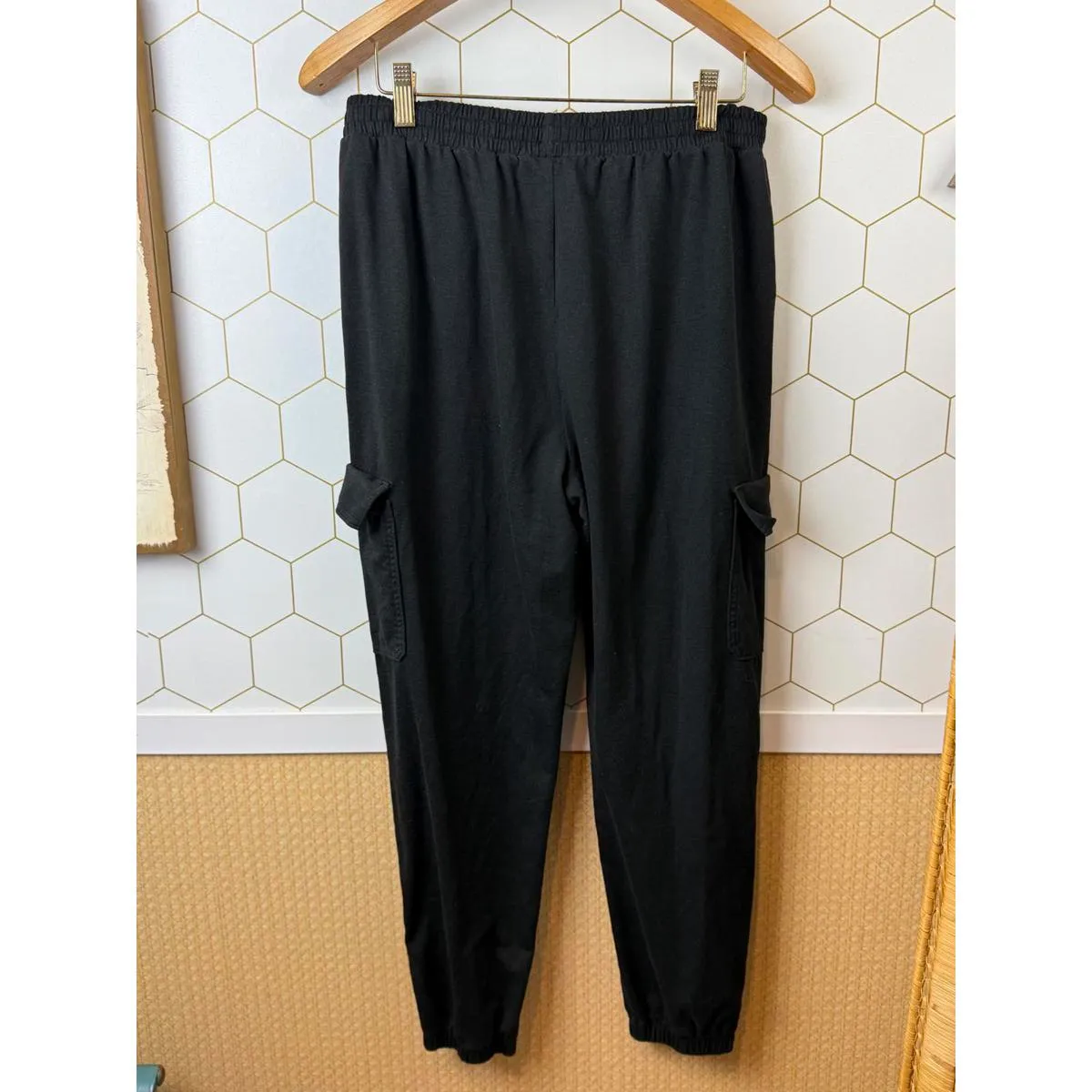 vuori Black Boyfriend Cargo Sweatpant Jogger - Size - Medium - Image 4