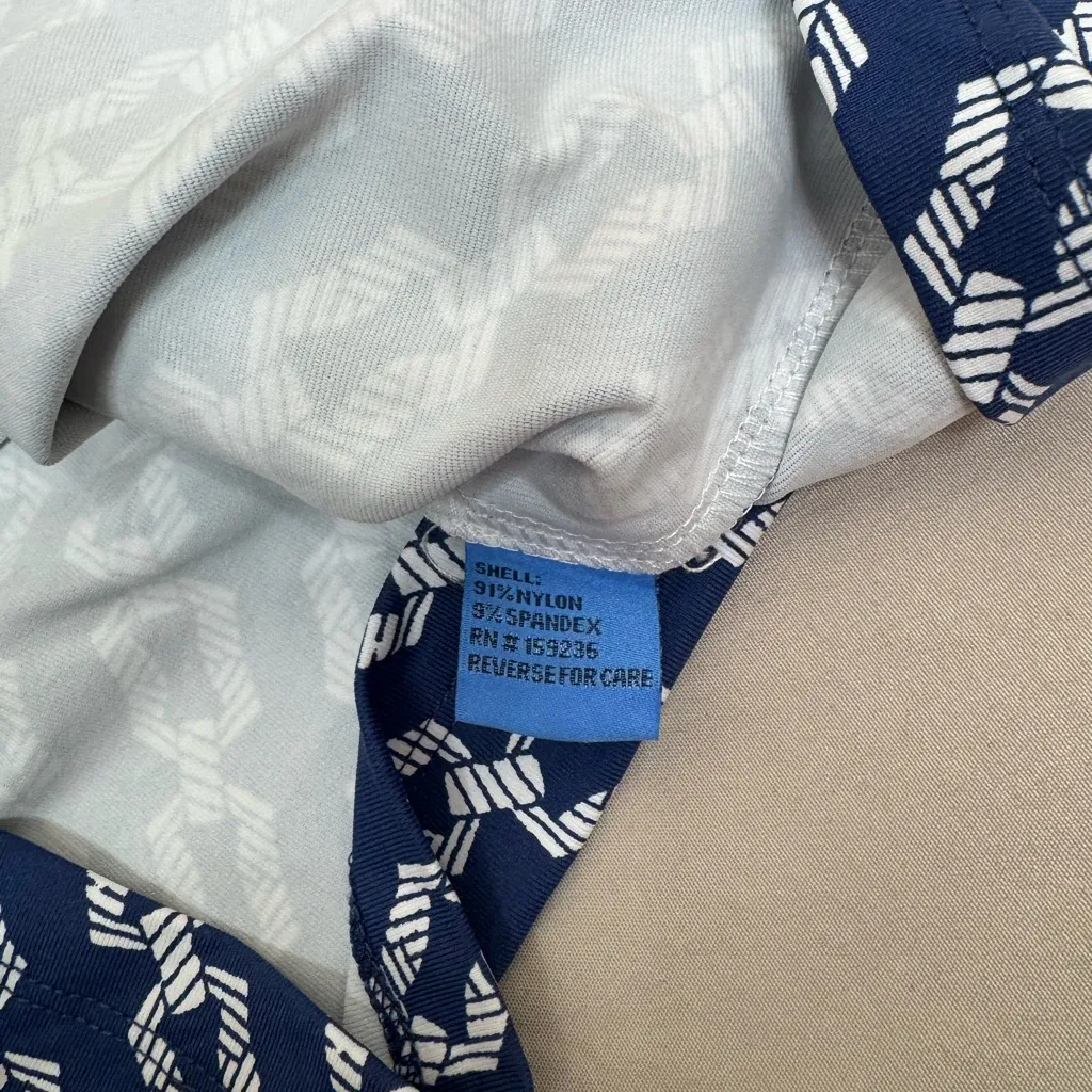 J. McLaughlin Blue and White Patterned 3/4 Sleeve Top Size XS Blue Geometric - Image 5