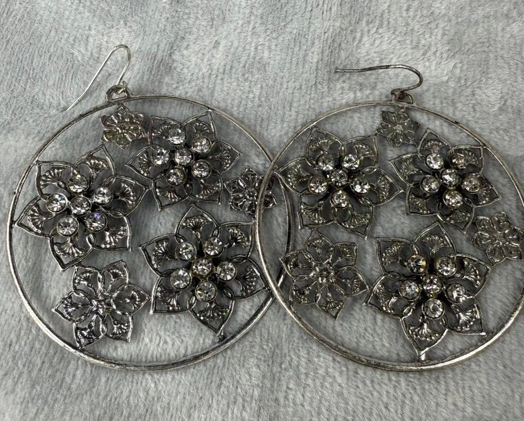 Floral Statement Dangle Earrings 2 Pair Pierced Hooks Silver & Gold - Image 6