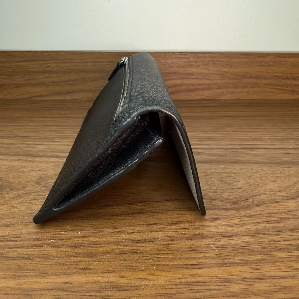 Michael Kors  Elegant Black Wallet - Image 3