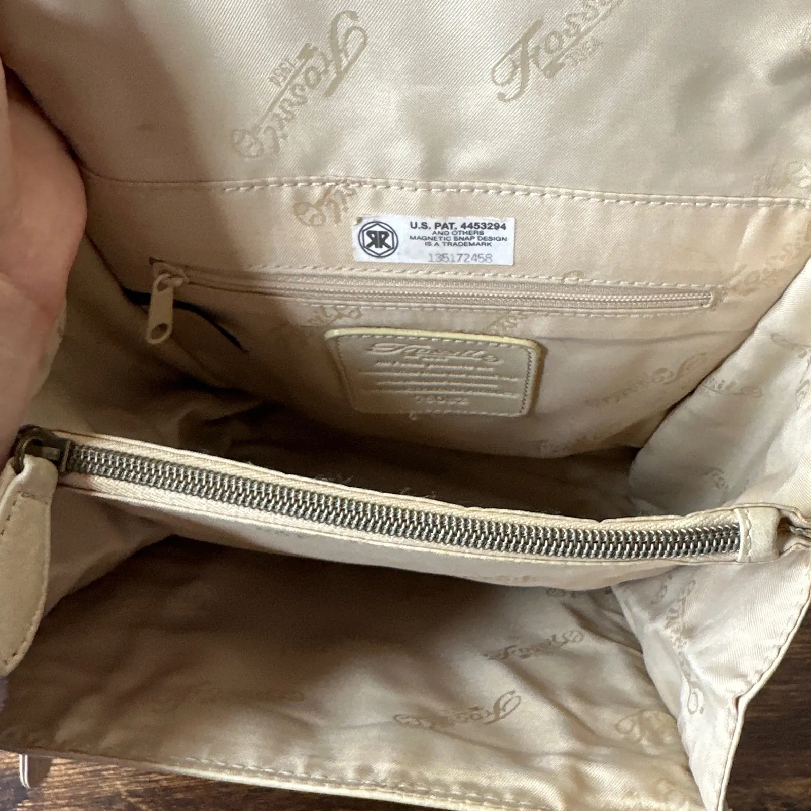 Fossil Vintage  Beige Crossbody - Image 7