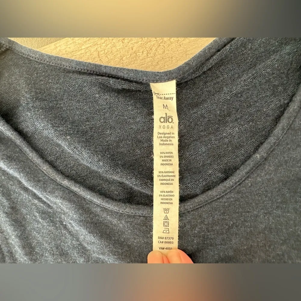 Kira long sleeve Draped front Top Athleisure Sporty Comfy Size Medium - Image 8