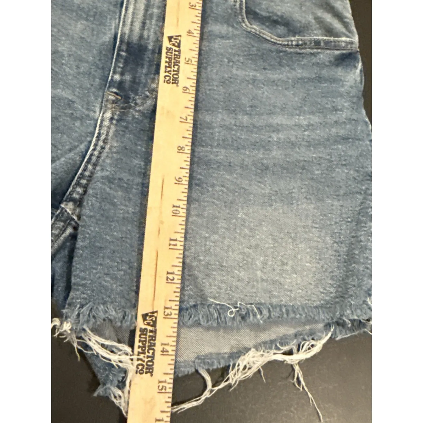 H&M Womens Size 10 Denim Jean Shorts Frayed Hem Stretch Pockets Preppy Comfort - Image 6