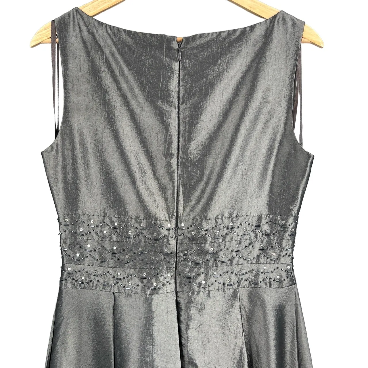Jones Wear Dress Gray Metallic Beaded Waist Cocktail Dress Sleeveless Size 8 - Image 7