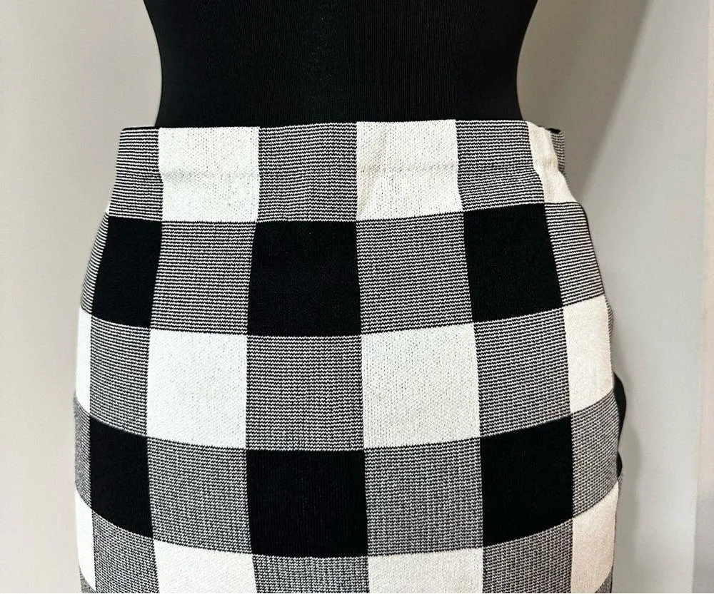 Rachel Roy Black & White Monochromatic Plaid Mini Skirt in Size Medium - Image 5