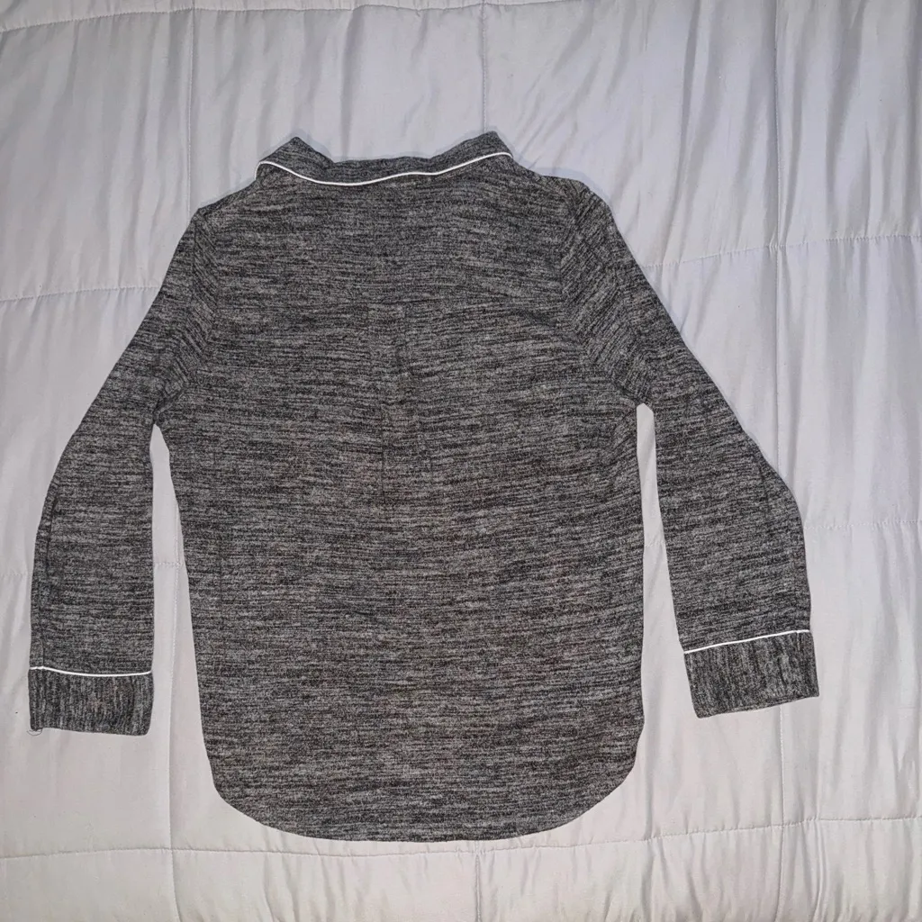 Aamikast Gray Button Up Pajama Set Size Large - Image 3