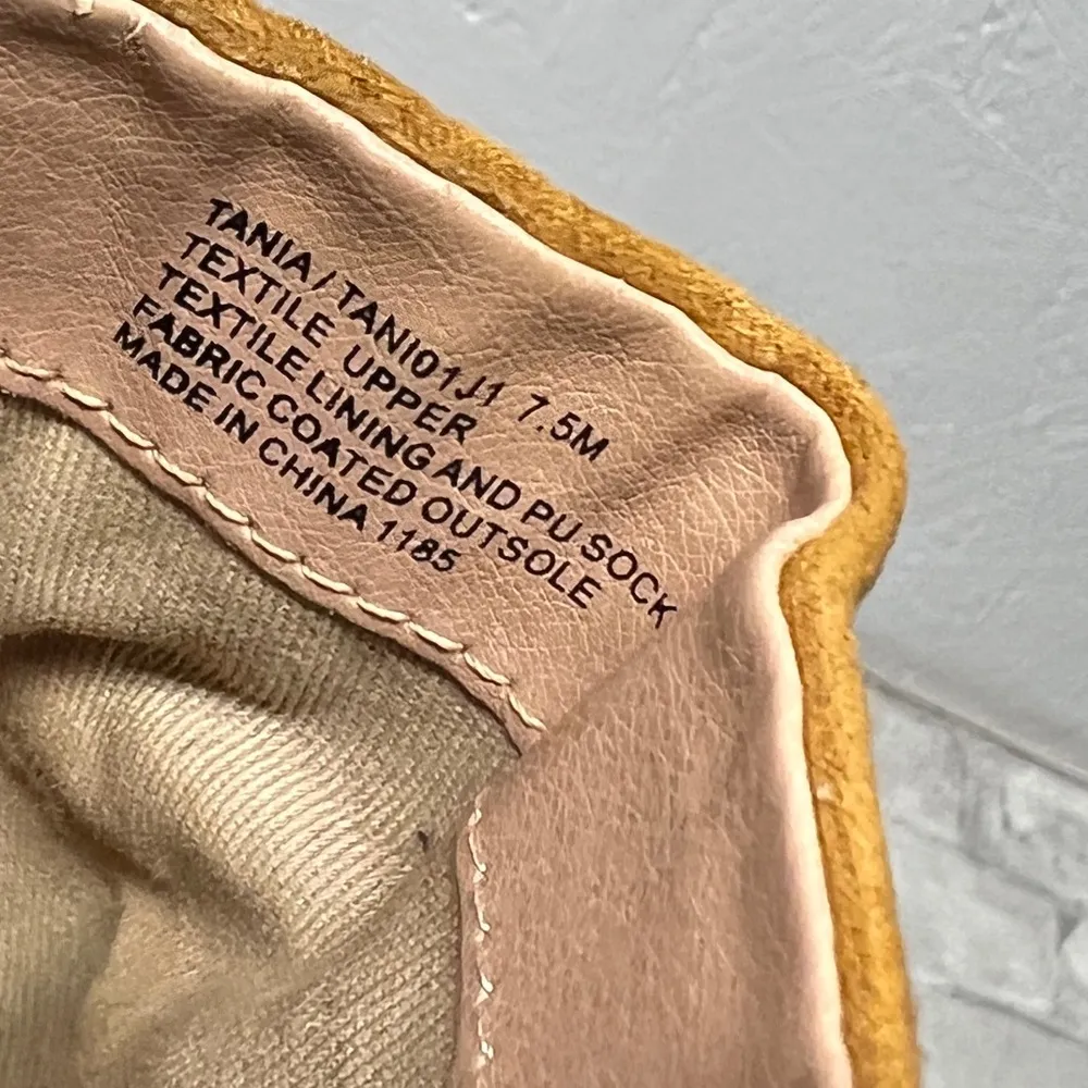 Madden Girl Tania mule mustard yellow studded slip on slides flats sz 7.5 - Image 4