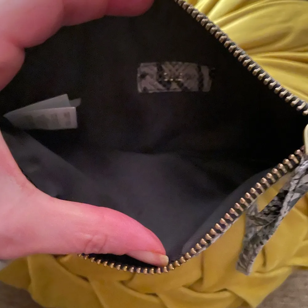 faux snakeskin wristlet - Image 3