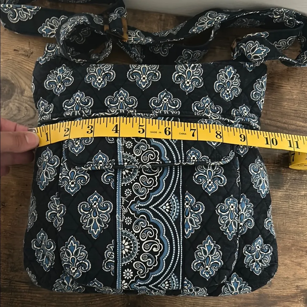 Vera Bradley Navy and blues Patterned Women's Bag GUC - Image 6