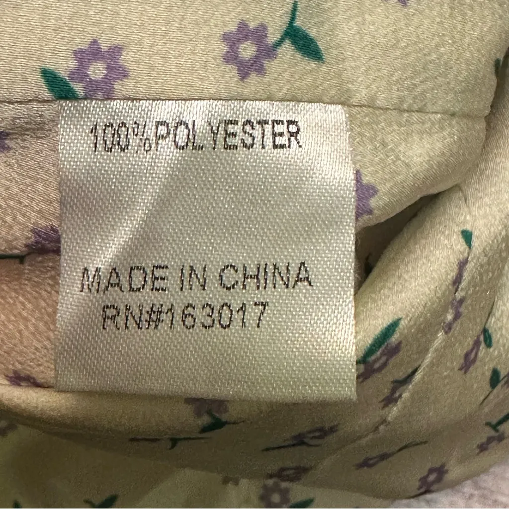 Princess Polly Cream Floral Button-Up Blouse size 2 - Image 10