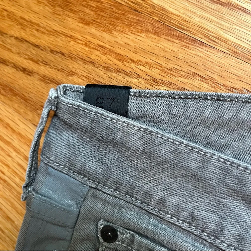 Vince Dylan waxed tuxedo stripe light gray skinny jeans size 27 - Image 4