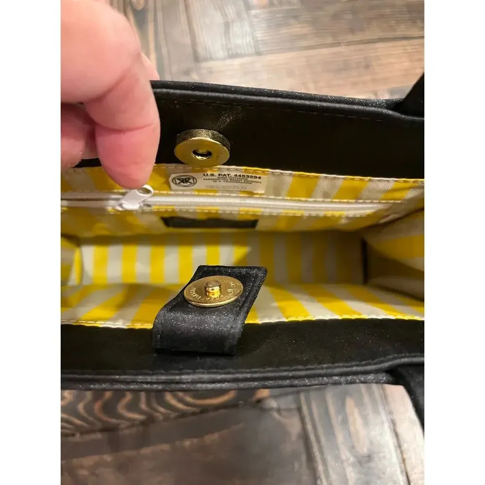 Giorgio Beverley Hills Black Top Handle Purse Y2K Classic Clueless Neutral Cute - Image 6