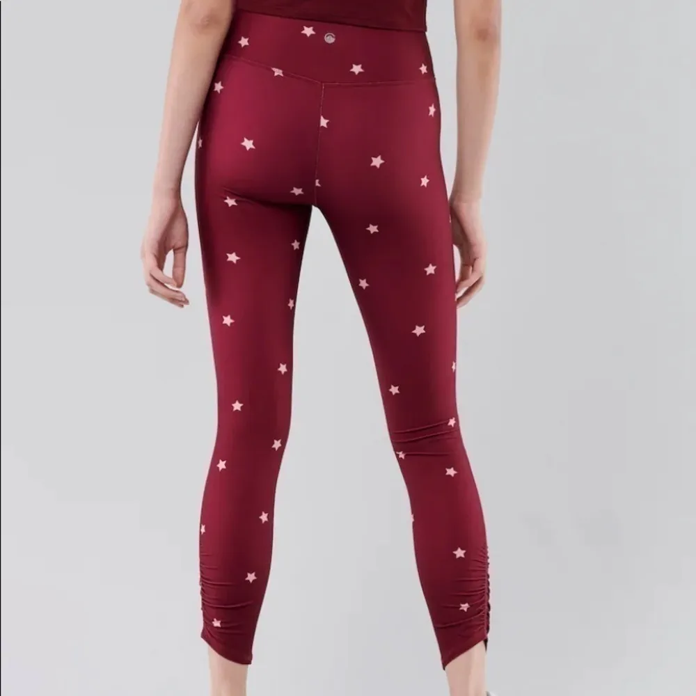 GILLY Hicks Go Recharge High Rise Cinch 7/8‎ Star Leggings - Image 2