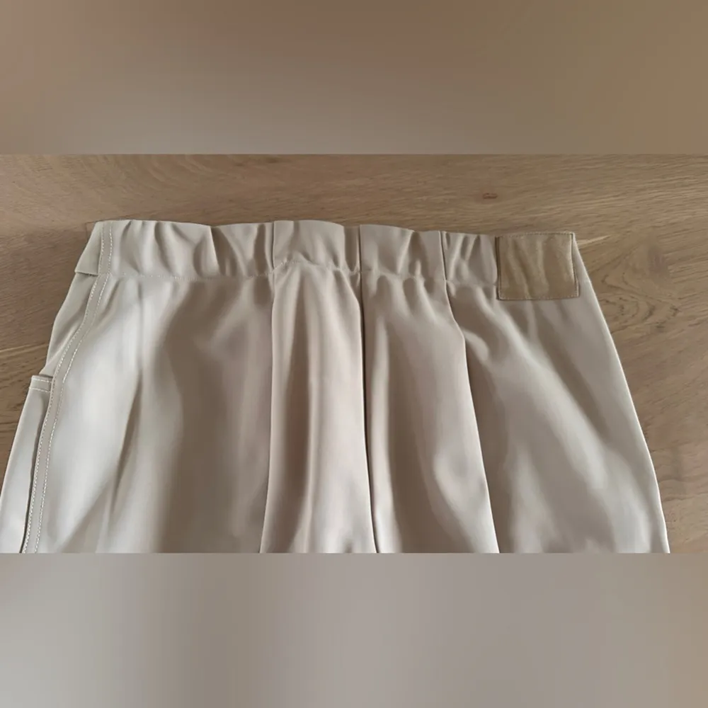 Paire Jackie slim bootcut khaki pants size 8 Tan - Image 11