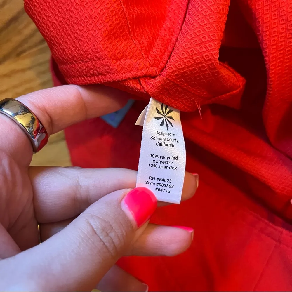 Athleta red Clearwater board swim shorts size 8 - Image 4