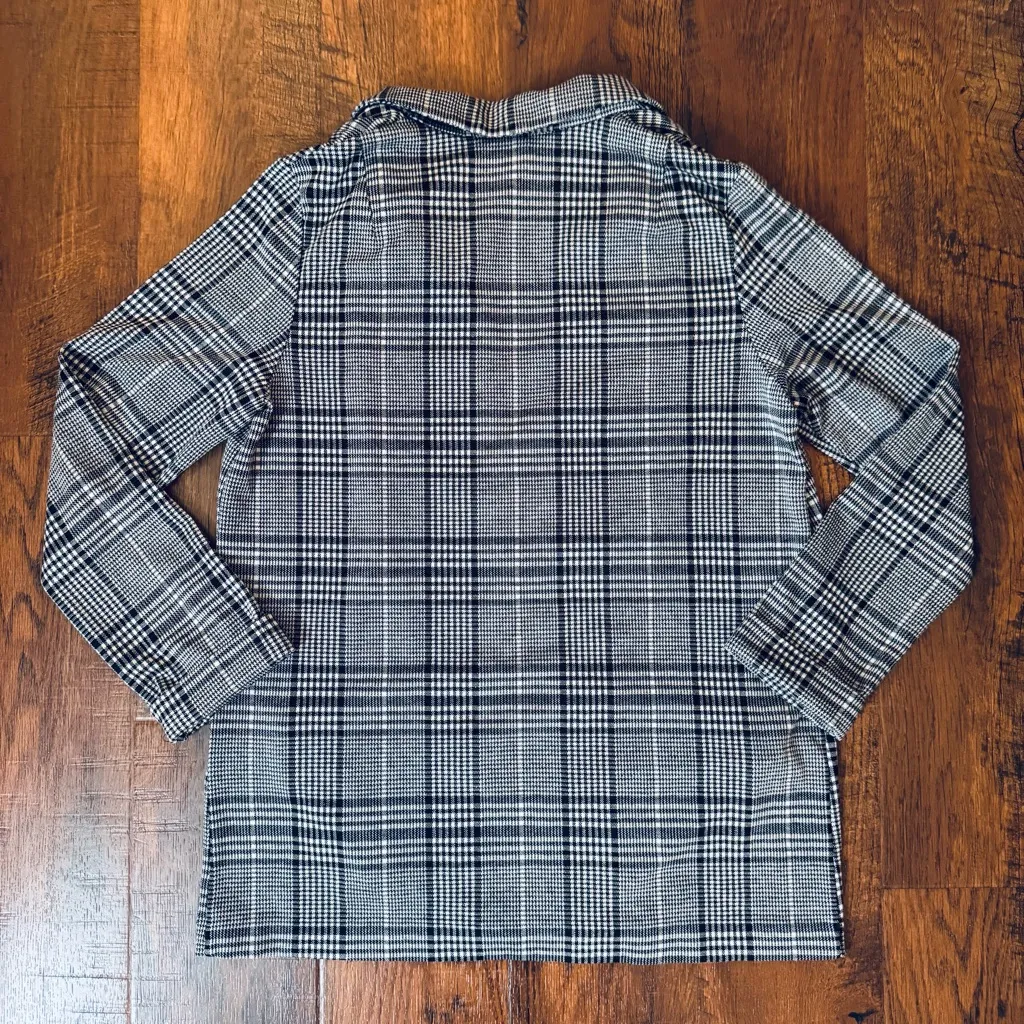 H&M DIVIDED black and white plaid blazer, size Small - Image 6