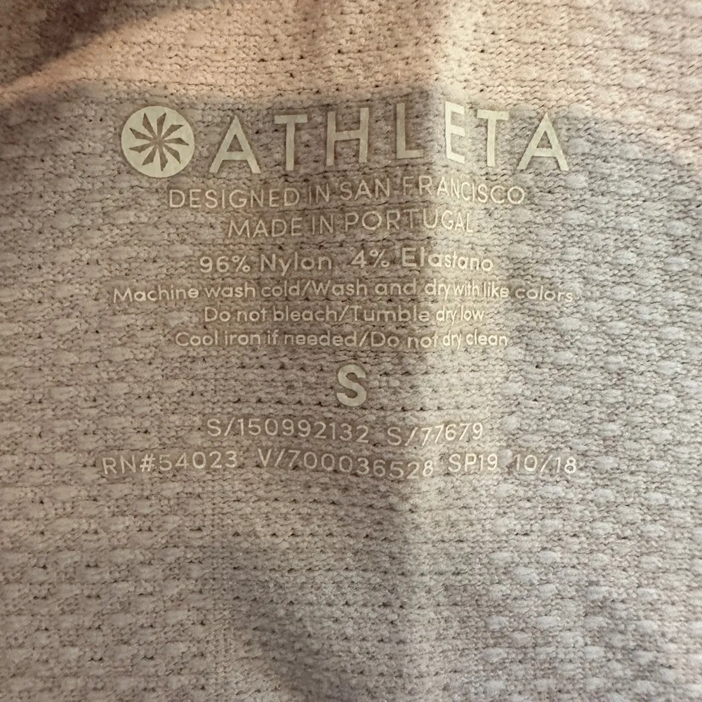 Athleta speed light seamless longsleeve blush pink size small - Image 6