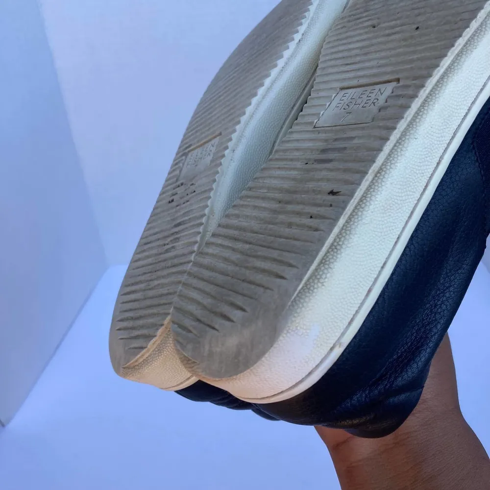 Eileen Fisher Women's Black Leather Slip On Sneakers Size 7 - Image 6