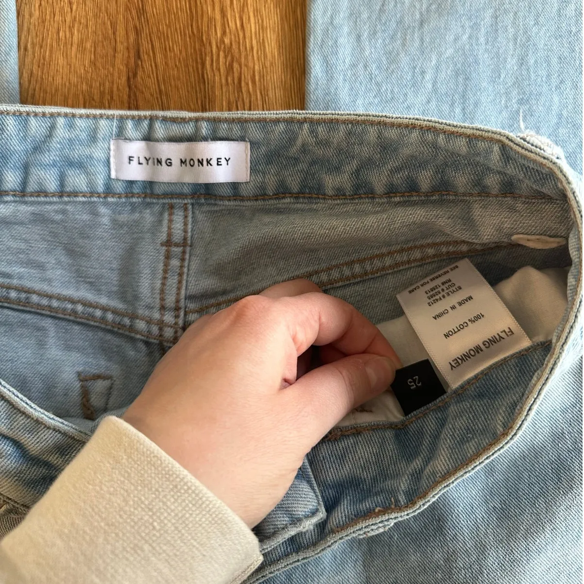 Flying Monkey High Waisted Light Wash Cropped Jeans Size 25 - Image 3