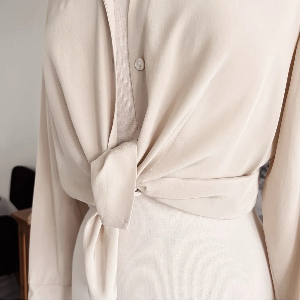 100% SILK BUTTON DOWN VINTAGE TOP #0352 Size 14P - Image 2