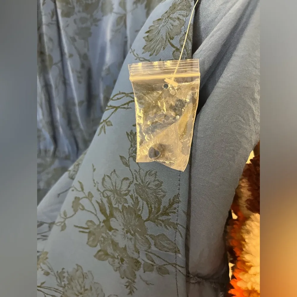 G.P.D. Mirabel Blue Floral Long Sleeve Mini Dress Mock Neck Open Back Size 2 - Image 10