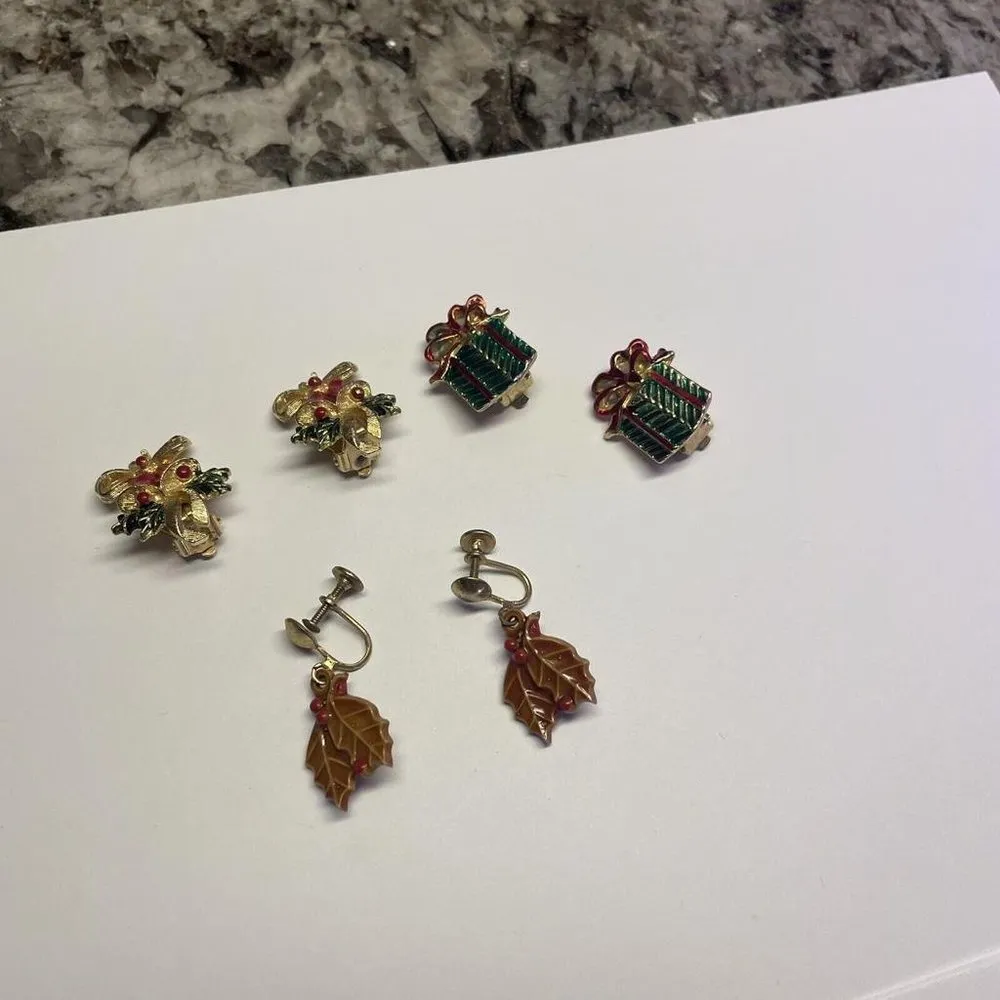 Lot Of 3 Christmas Holiday Vintage / Modern Clip On Screw On Earrings - Image 3