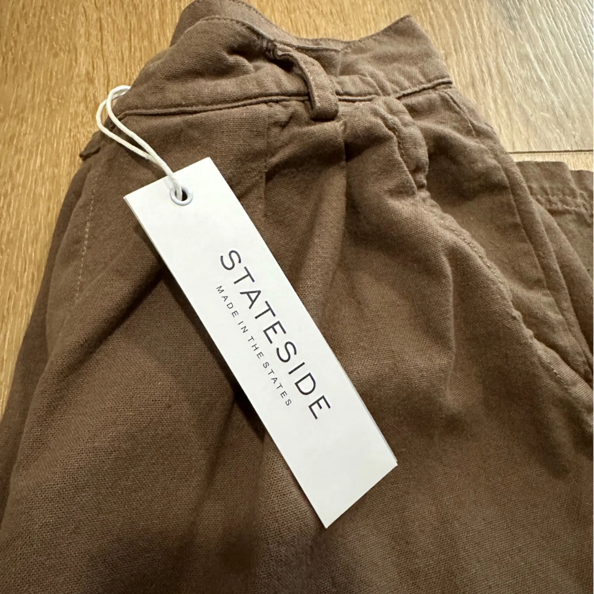 $208 NEW with tags!  Stateside Women's Linen Wide Leg Trousers - Twig - Small - Image 8