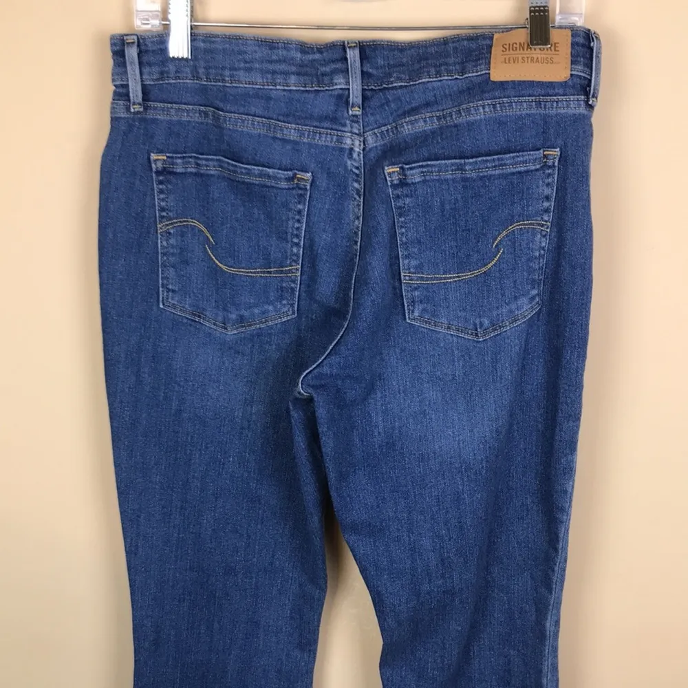 Signature by Levi Strauss & Co Women’s Mid-Rise Bootcut Medium Wash Denim Jeans - Image 8